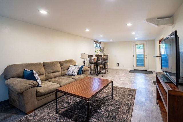 716 W 15th Ave, Spokane, WA 99203