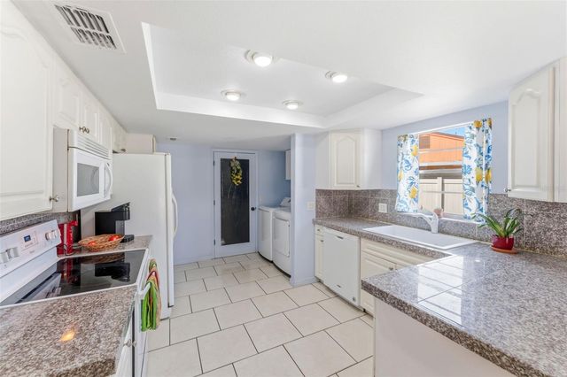 12614 LOGAN PLACE, Tampa, FL 33625