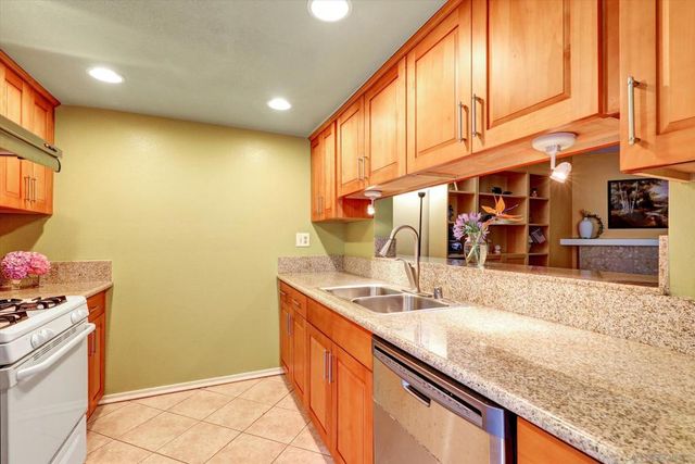 10750 Rickert Rd 3, San Diego, CA 92126