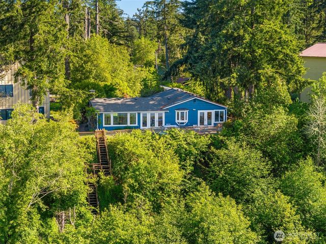 2812 Fishtrap Road NE, Olympia, WA 98506