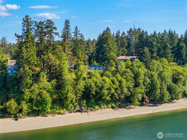 2812 Fishtrap Road NE, Olympia, WA 98506