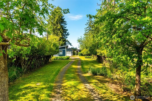 2812 Fishtrap Road NE, Olympia, WA 98506