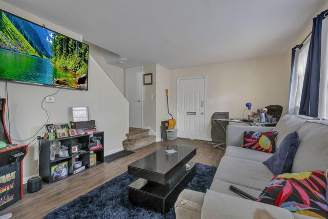 1301-1303 E 26th Avenue, Columbus, OH 43211