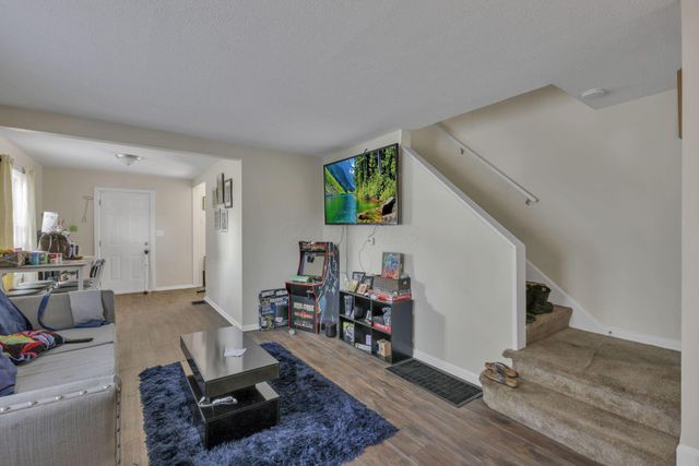 1301-1303 E 26th Avenue, Columbus, OH 43211