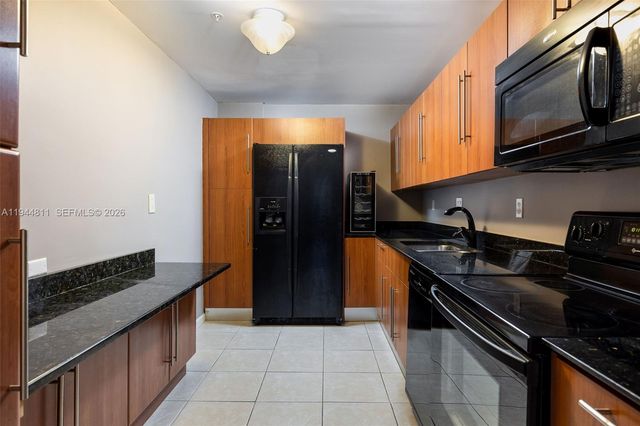 3001 S Ocean Drive 227, Hollywood, FL 33019