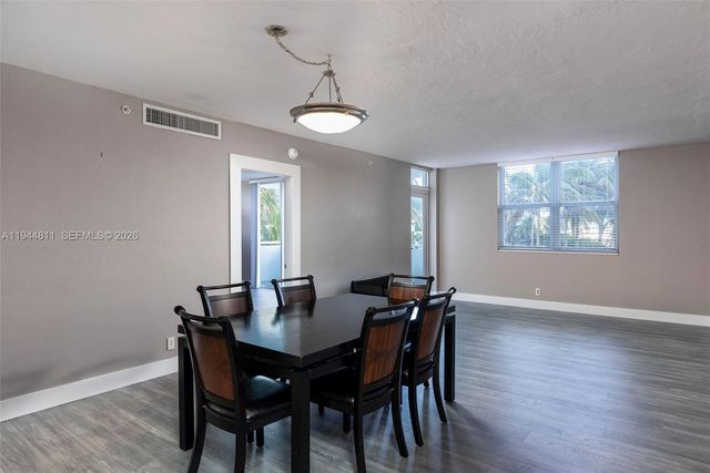 3001 S Ocean Drive 227, Hollywood, FL 33019