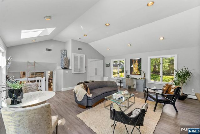 116 Saddlewood Drive, Hillsdale, NJ 07642