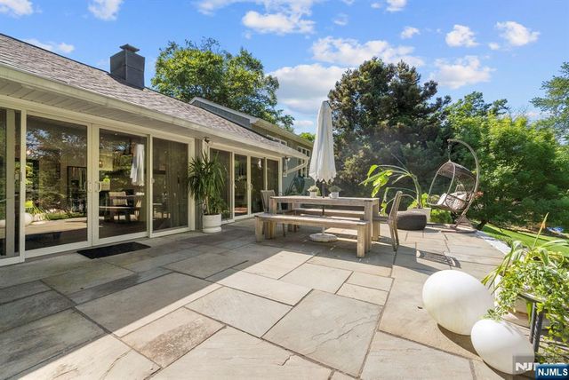 116 Saddlewood Drive, Hillsdale, NJ 07642