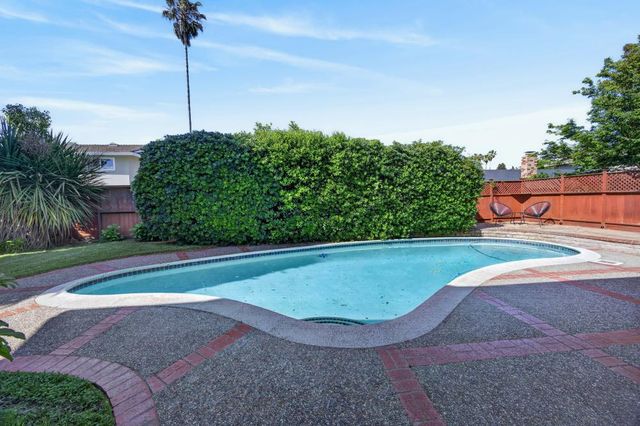 6817 Mount Vernon Way, Fair Oaks, CA 95628