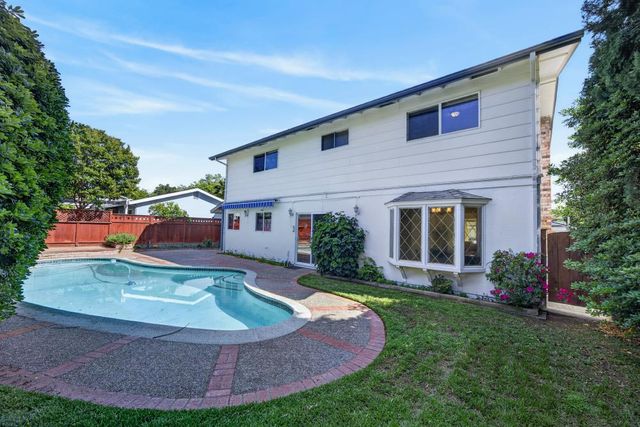 6817 Mount Vernon Way, Fair Oaks, CA 95628