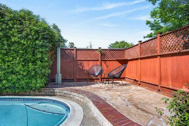 6817 Mount Vernon Way, Fair Oaks, CA 95628