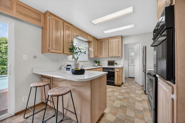 6817 Mount Vernon Way, Fair Oaks, CA 95628