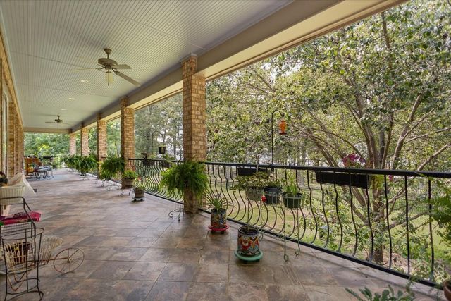 15722 Timberhill Drive, Flint, TX 75762