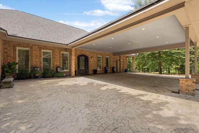 15722 Timberhill Drive, Flint, TX 75762