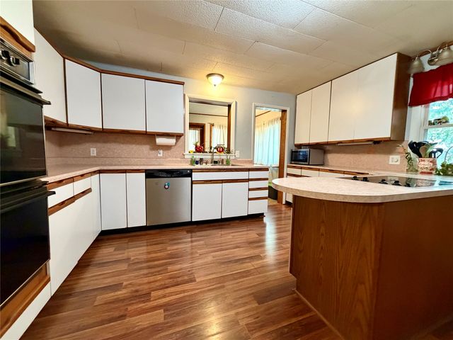 515 ANDREWS PARK Boulevard, Erie, PA 16511