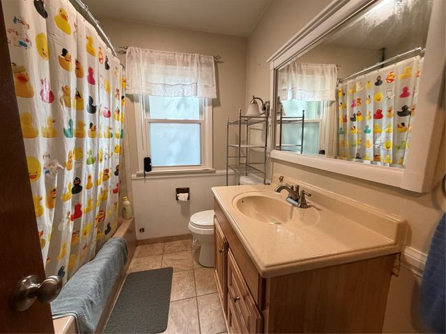 515 ANDREWS PARK Boulevard, Erie, PA 16511