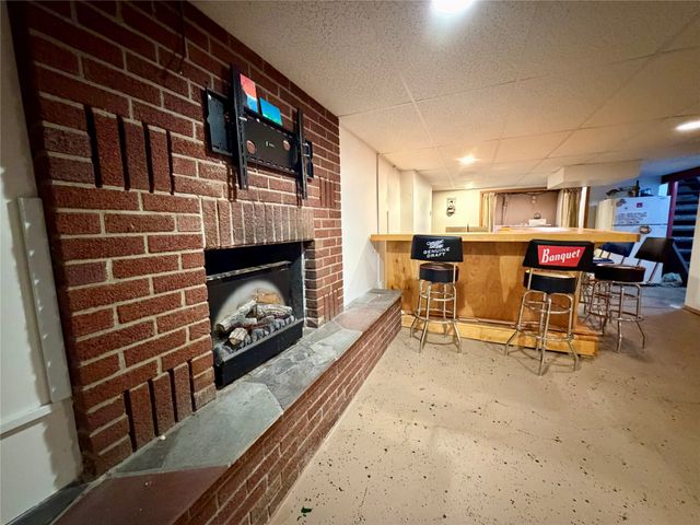 515 ANDREWS PARK Boulevard, Erie, PA 16511