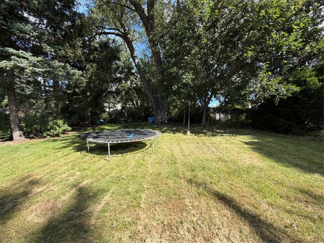 515 ANDREWS PARK Boulevard, Erie, PA 16511