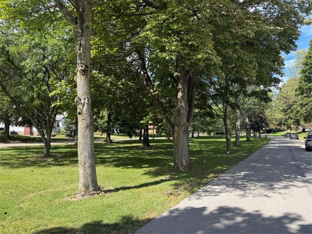 515 ANDREWS PARK Boulevard, Erie, PA 16511