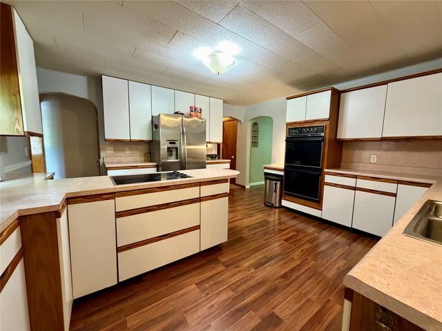 515 ANDREWS PARK Boulevard, Erie, PA 16511