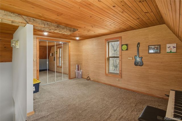 703 Parkdale Road, Rochester, MI 48307