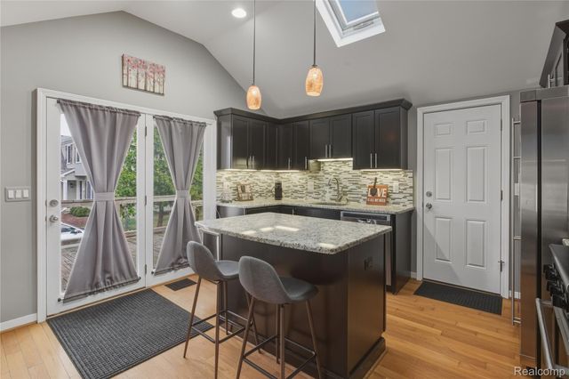 703 Parkdale Road, Rochester, MI 48307