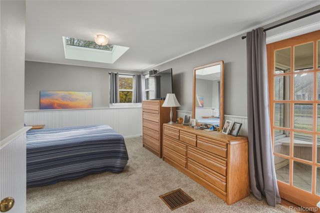 703 Parkdale Road, Rochester, MI 48307