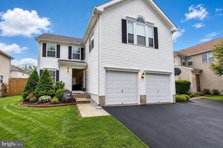12 DURHAM DR, Columbus, NJ 08022