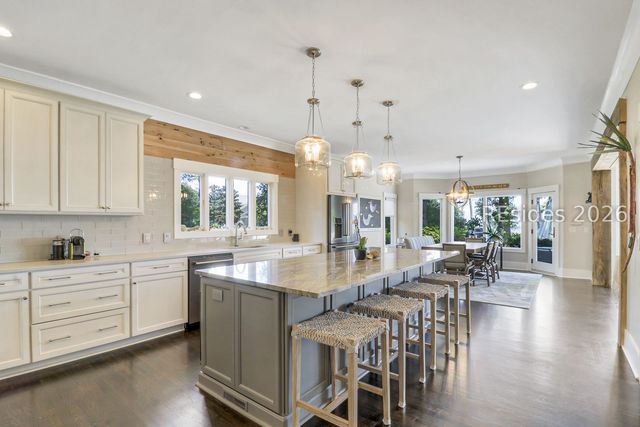 12 Pelican Watch Ct, Hilton Head Island, SC 29926