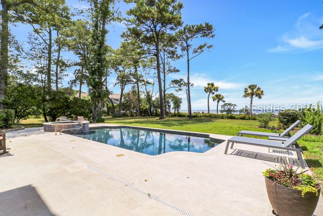 12 Pelican Watch Ct, Hilton Head Island, SC 29926