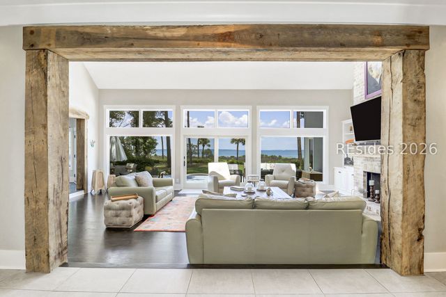 12 Pelican Watch Ct, Hilton Head Island, SC 29926