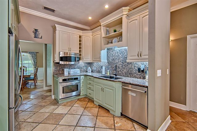 12208 SW 9TH AVENUE, Newberry, FL 32669