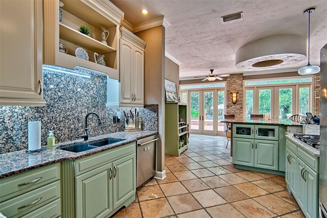 12208 SW 9TH AVENUE, Newberry, FL 32669
