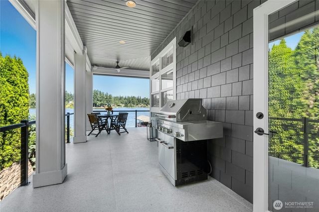 3844 Long Lake Loop SE, Olympia, WA 98503
