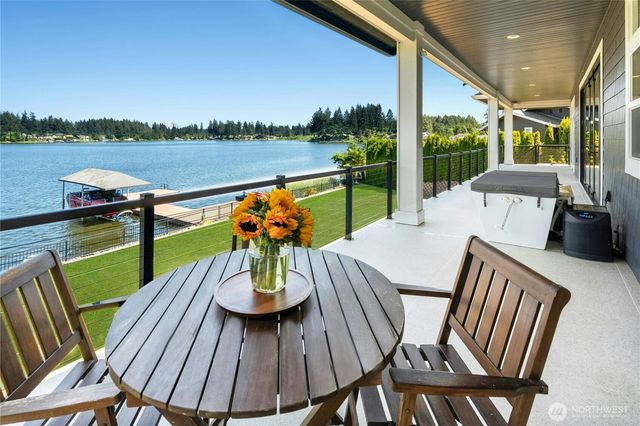 3844 Long Lake Loop SE, Olympia, WA 98503