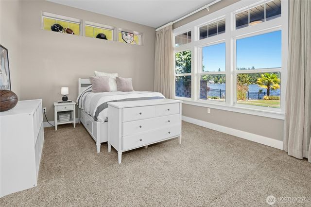 3844 Long Lake Loop SE, Olympia, WA 98503