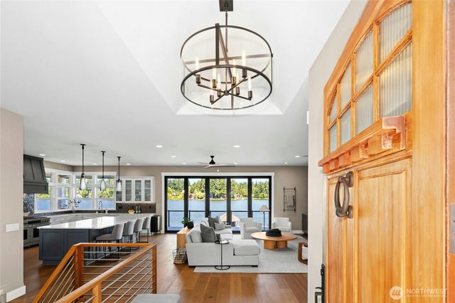 3844 Long Lake Loop SE, Olympia, WA 98503