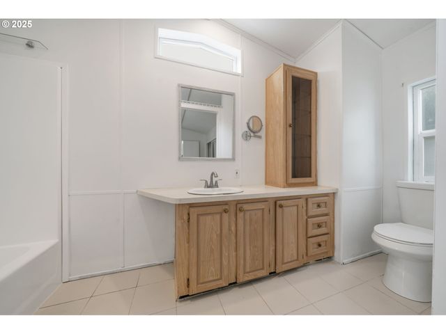 35440 Se HIGHWAY 211 12, Boring, OR 97009