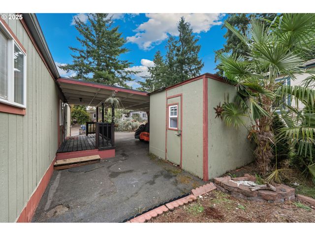 35440 Se HIGHWAY 211 12, Boring, OR 97009