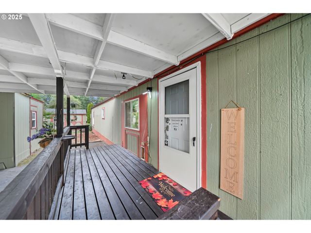 35440 Se HIGHWAY 211 12, Boring, OR 97009