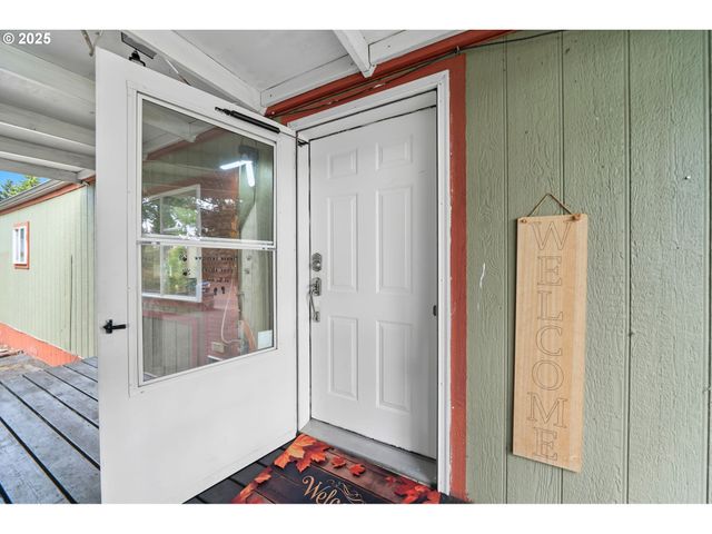 35440 Se HIGHWAY 211 12, Boring, OR 97009