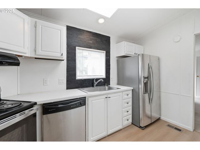 35440 Se HIGHWAY 211 12, Boring, OR 97009