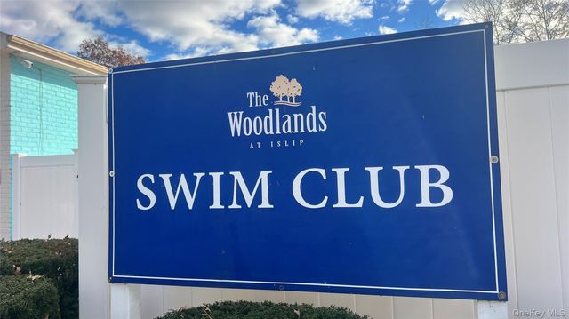 20 Toehee Place 1B, Islip, NY 11751