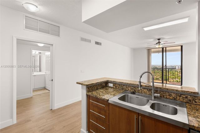 888 S Douglas Rd PH01, Coral Gables, FL 33134