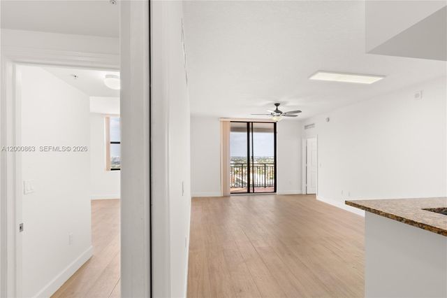 888 S Douglas Rd PH01, Coral Gables, FL 33134