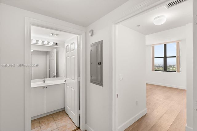 888 S Douglas Rd PH01, Coral Gables, FL 33134