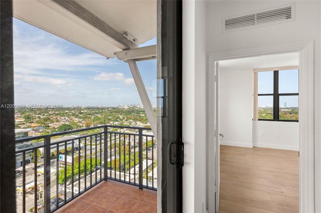 888 S Douglas Rd PH01, Coral Gables, FL 33134