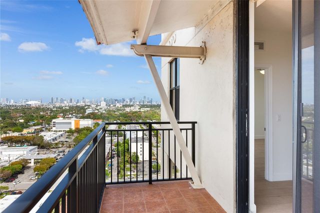 888 S Douglas Rd PH01, Coral Gables, FL 33134