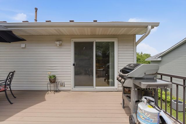 7910 Blackstone Avenue, Inver Grove Heights, MN 55076