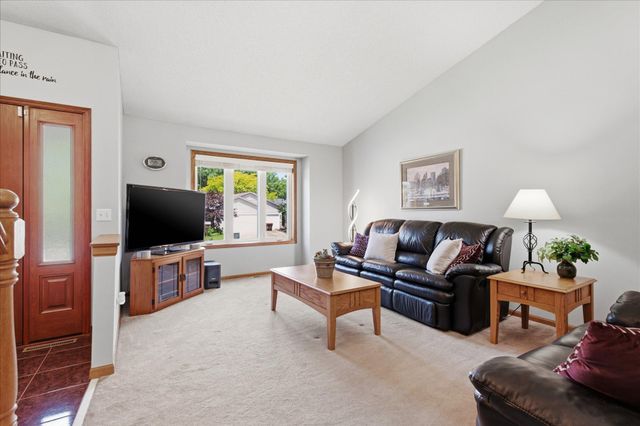 7910 Blackstone Avenue, Inver Grove Heights, MN 55076